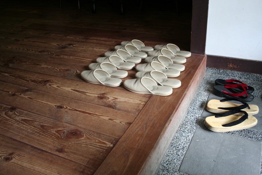 slippers to wear inside home